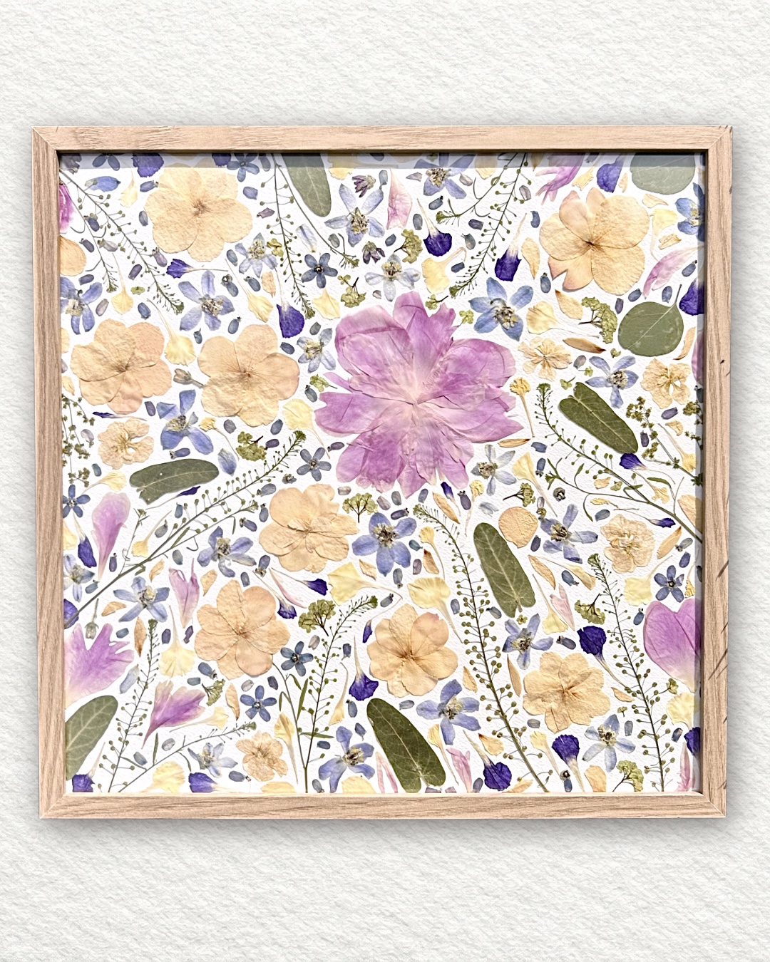 Cadre pastel rose et lavande — pièce maîtresse